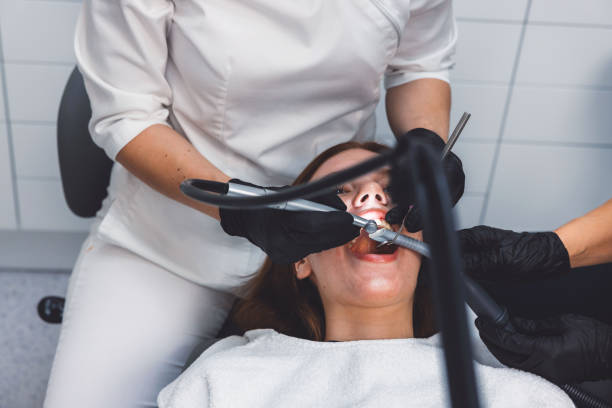 Best Emergency Gum Treatment in Iola, KS